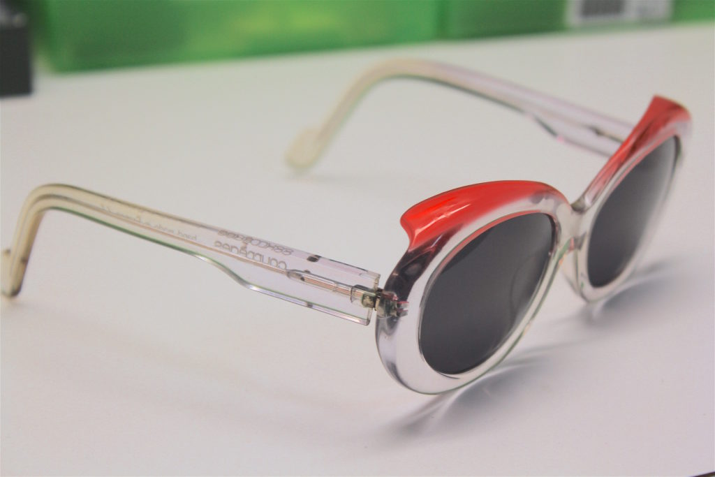 Lunettes De Soleil Courrèges Made In France - Verres Vert/jaune, Monture Grise Neuve