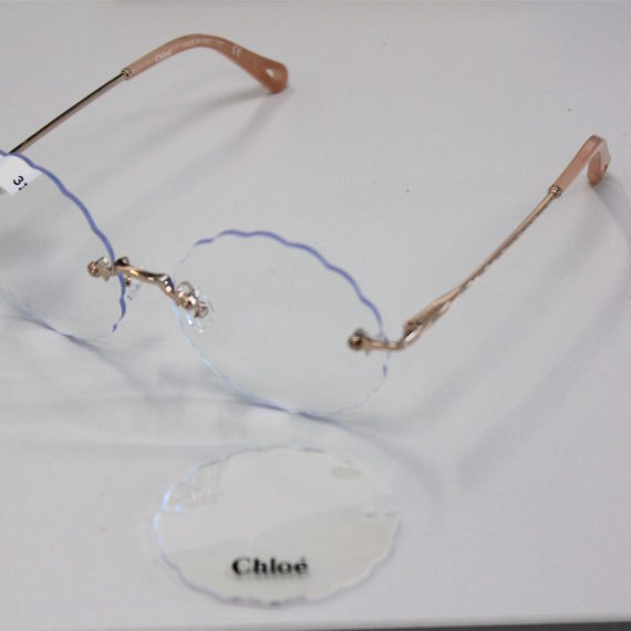 Montage lunettes Chloé forme “nuage”.