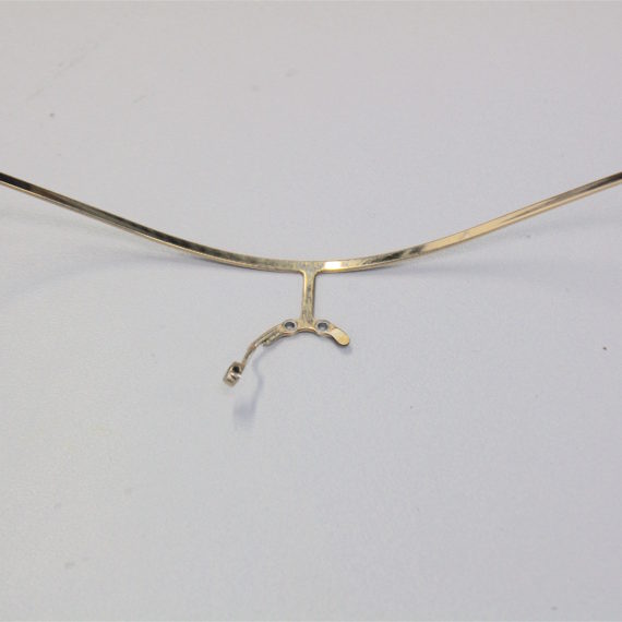 Réparation par brasure de lunettes solaires Chopard.